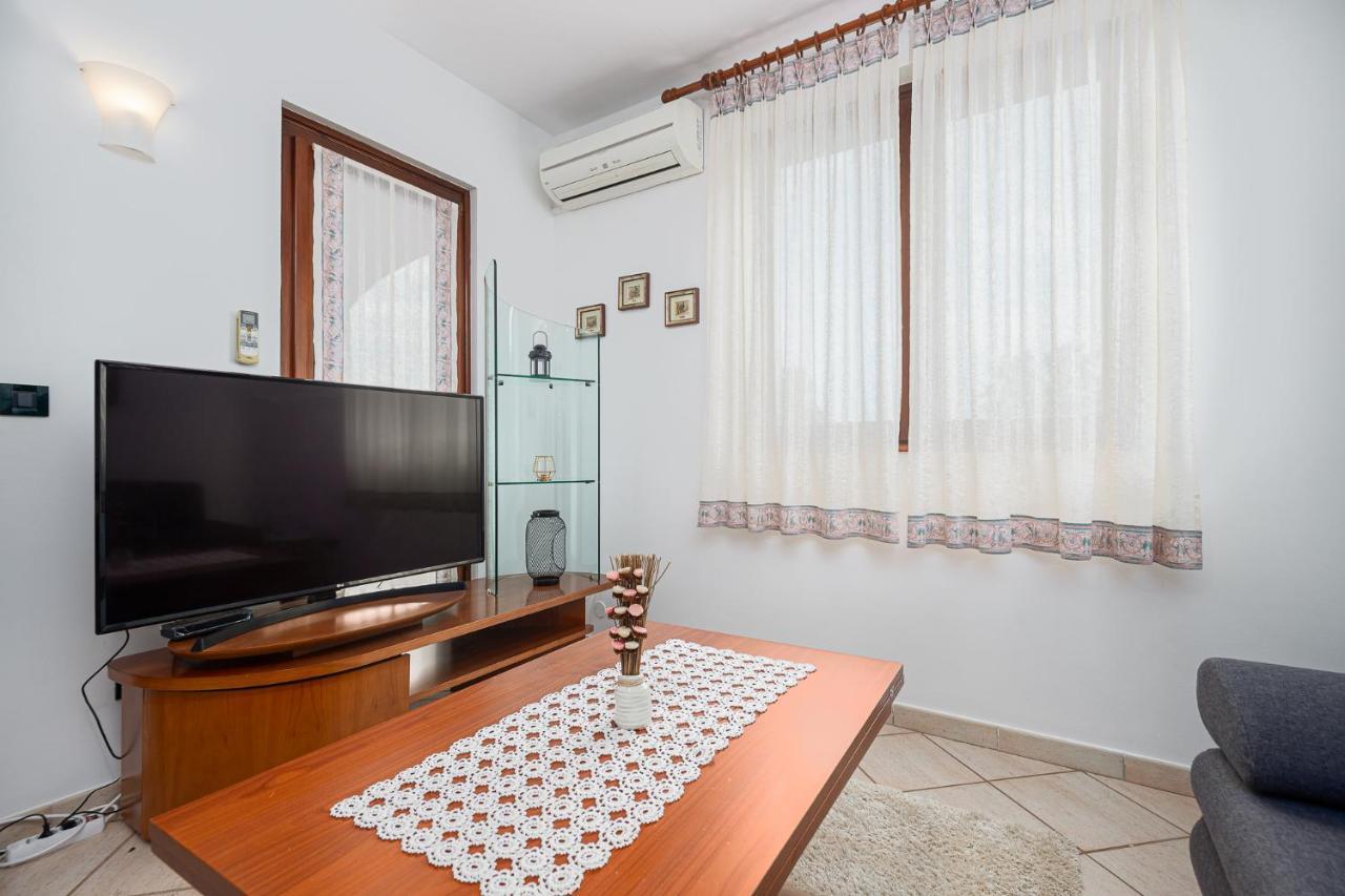 Sea View Apartment - Roberto بوريتش المظهر الخارجي الصورة